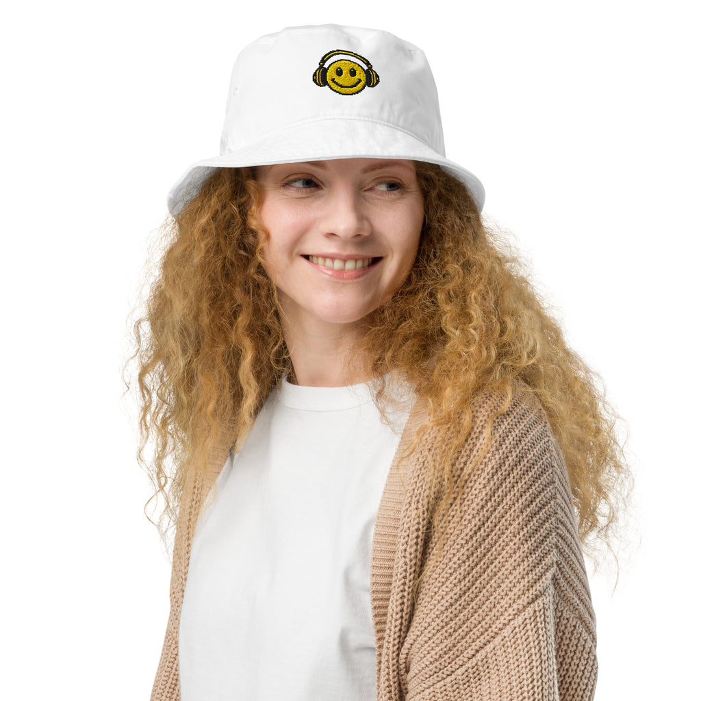 Smiley Headphones Organic Bucket Hat in white – front – E E McMace
