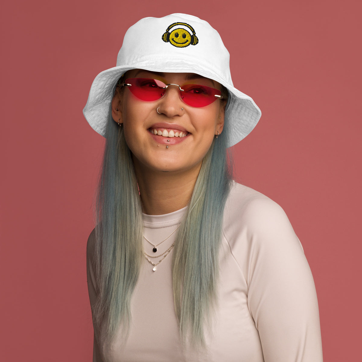 Smiley Headphones Organic Bucket Hat in white – front – E E McMace